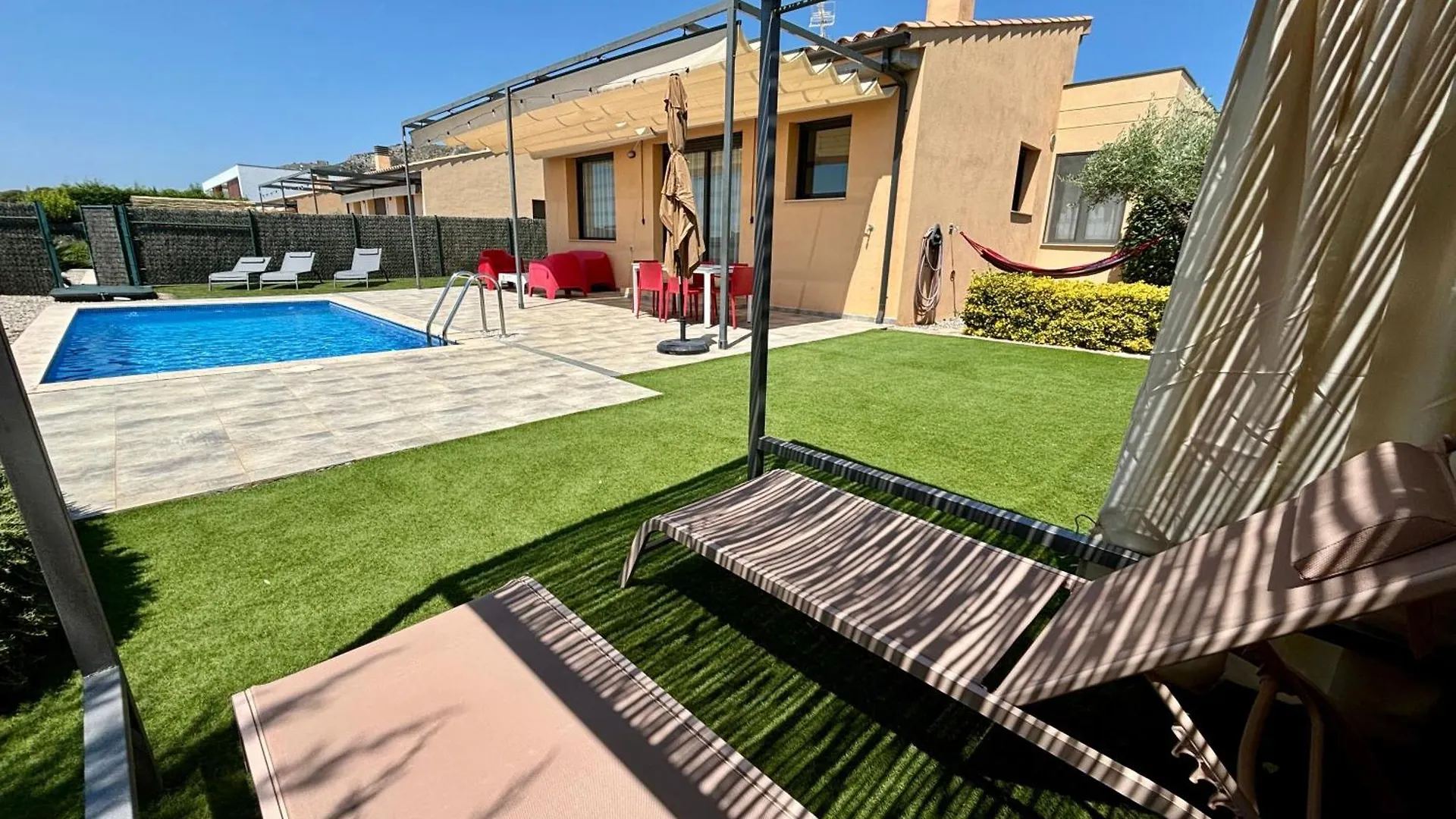 Lichtdurchflutete Ferienvilla Mit Pool Torroella De Montgri